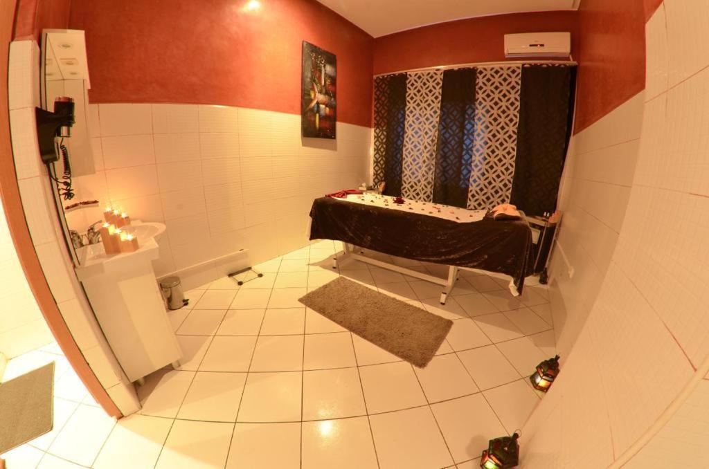 Hotel Al Akha Sidi Harazem ภายนอก รูปภาพ