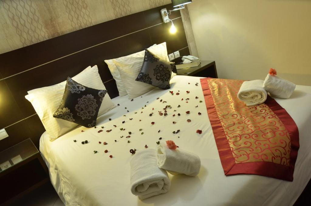 Hotel Al Akha Sidi Harazem ภายนอก รูปภาพ
